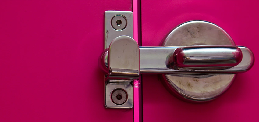 Childproof Gate Lock in Santa Cruz, California