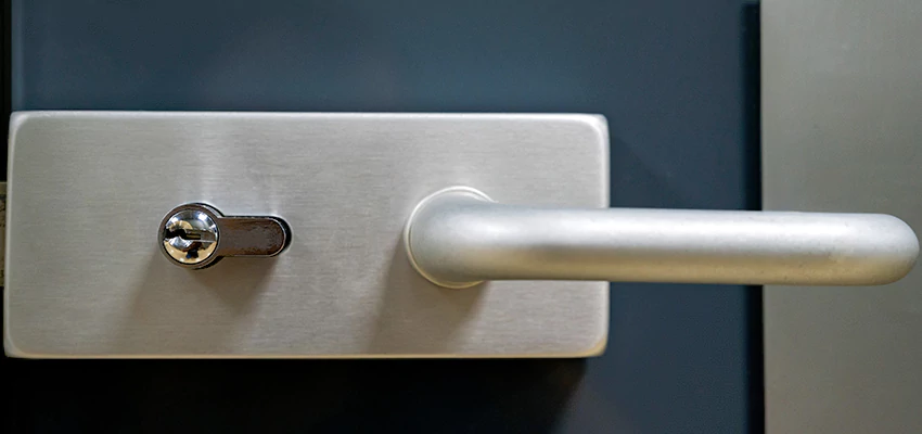 Change Patio Door Locks in Santa Cruz, California